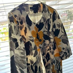 Jones New York beautiful 3/4 sleeve satin spring coat